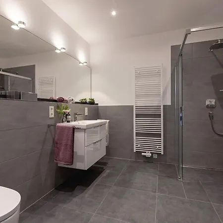 Moselroyal Neu Luxus 2-4 P- Moselblick Klima By Interhome Apartament